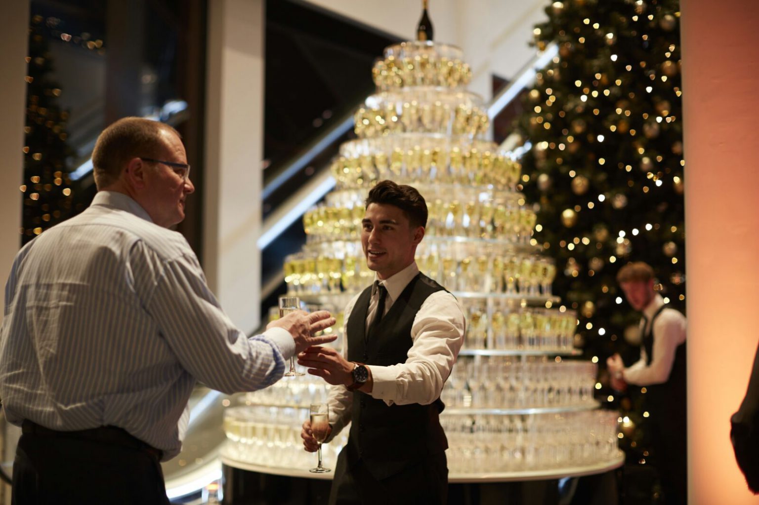 Rent a champagne tower - Bar Company